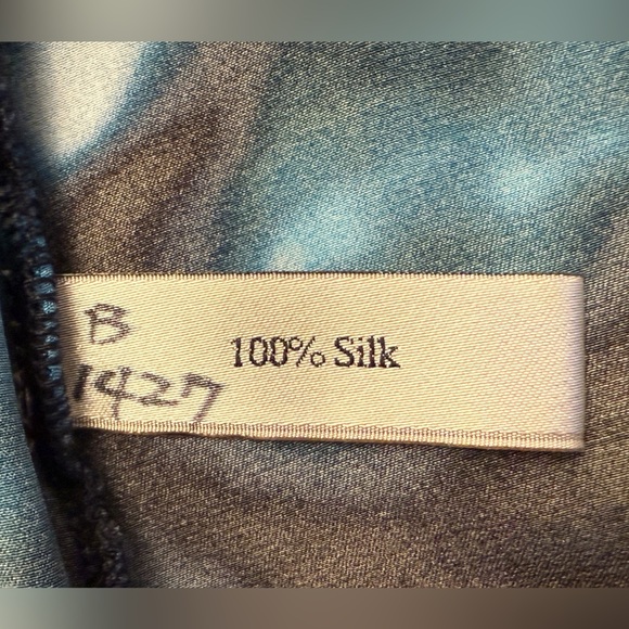 Erdem Size US 10 Black Blue Purple Silk Floral Top Made In England Designer - Picture 8 of 12